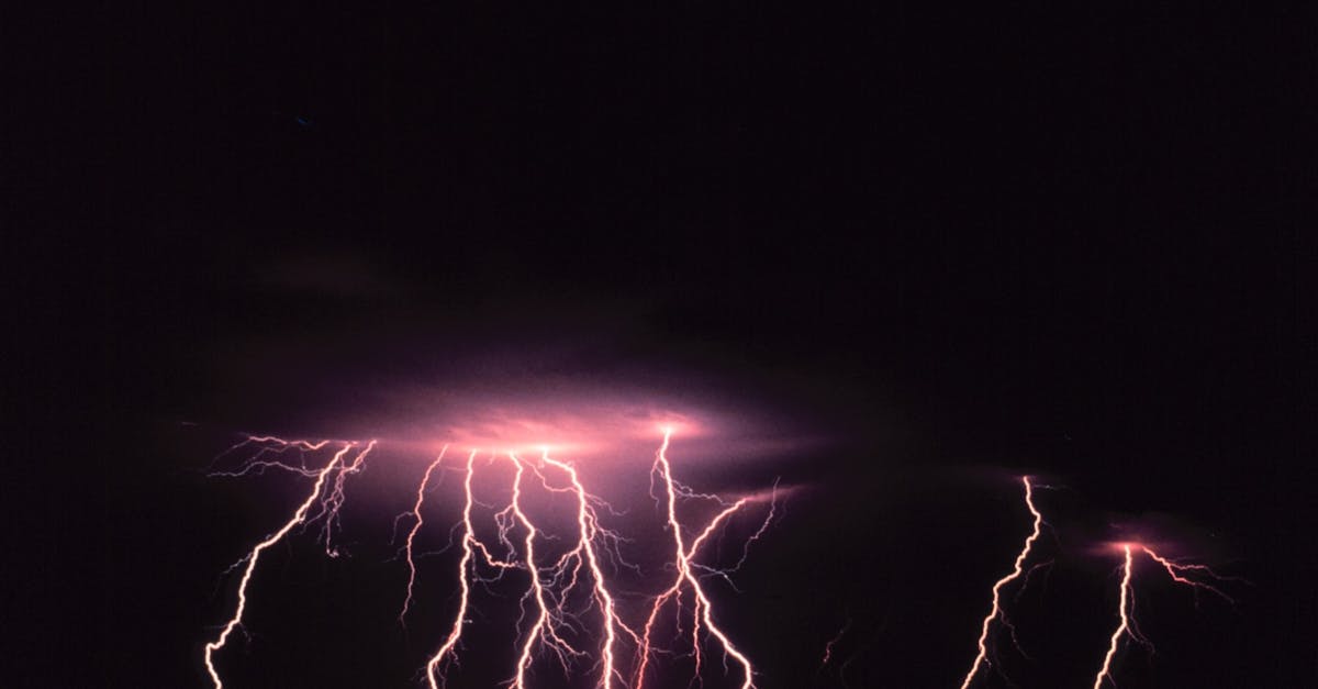 Warum tritt Blitz häufig zusammen mit Gewitter auf?