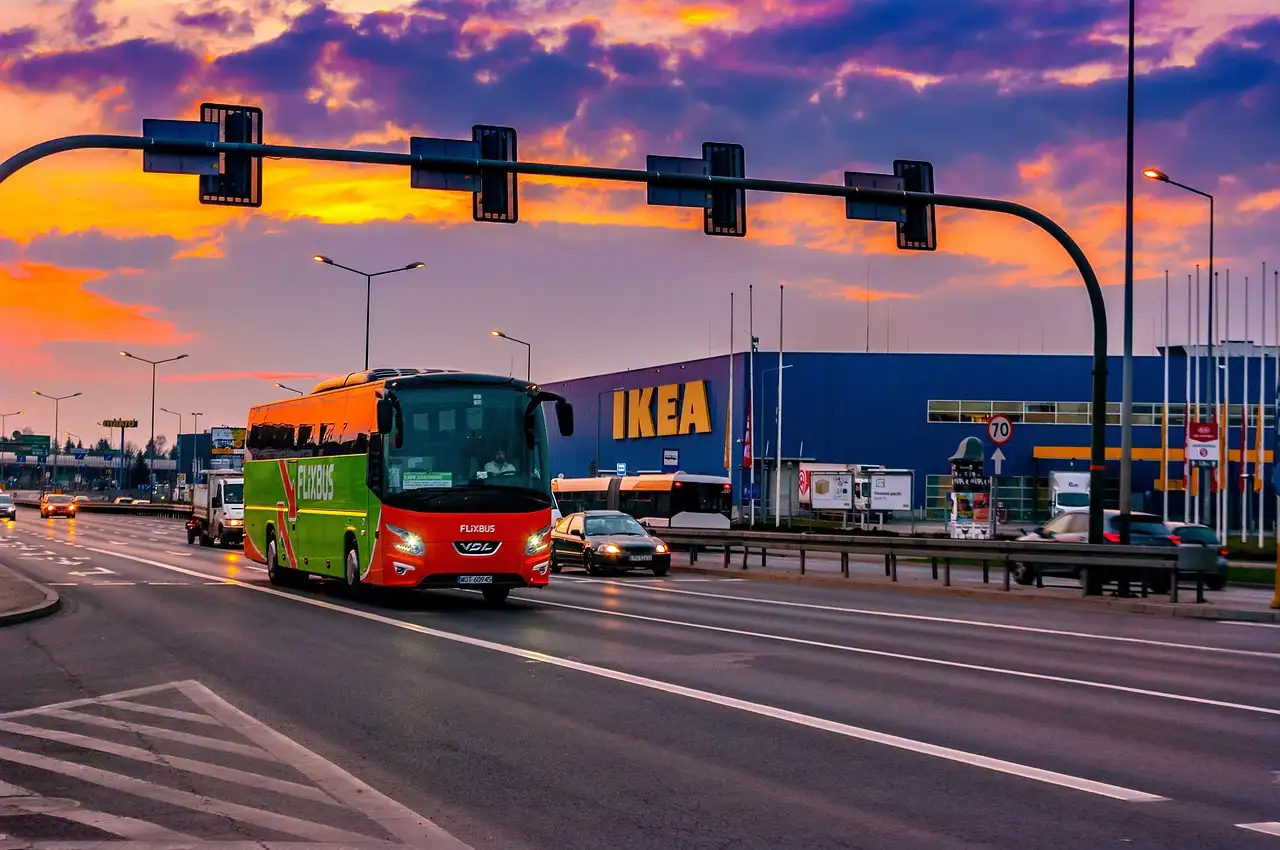 Was ist die faszinierende Geschichte der Marke IKEA?