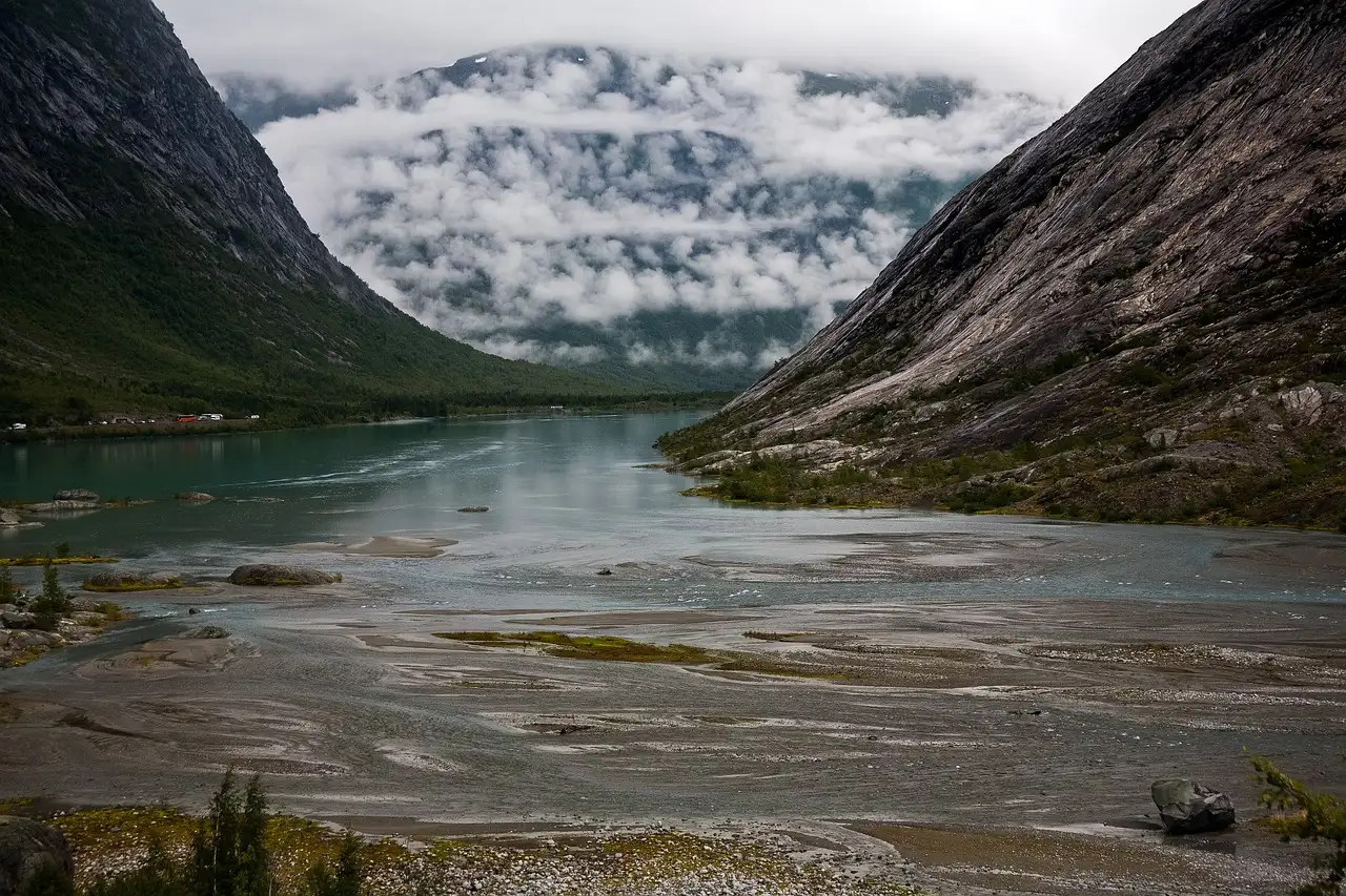 Was ist ein Fjord und was macht ihn so besonders?