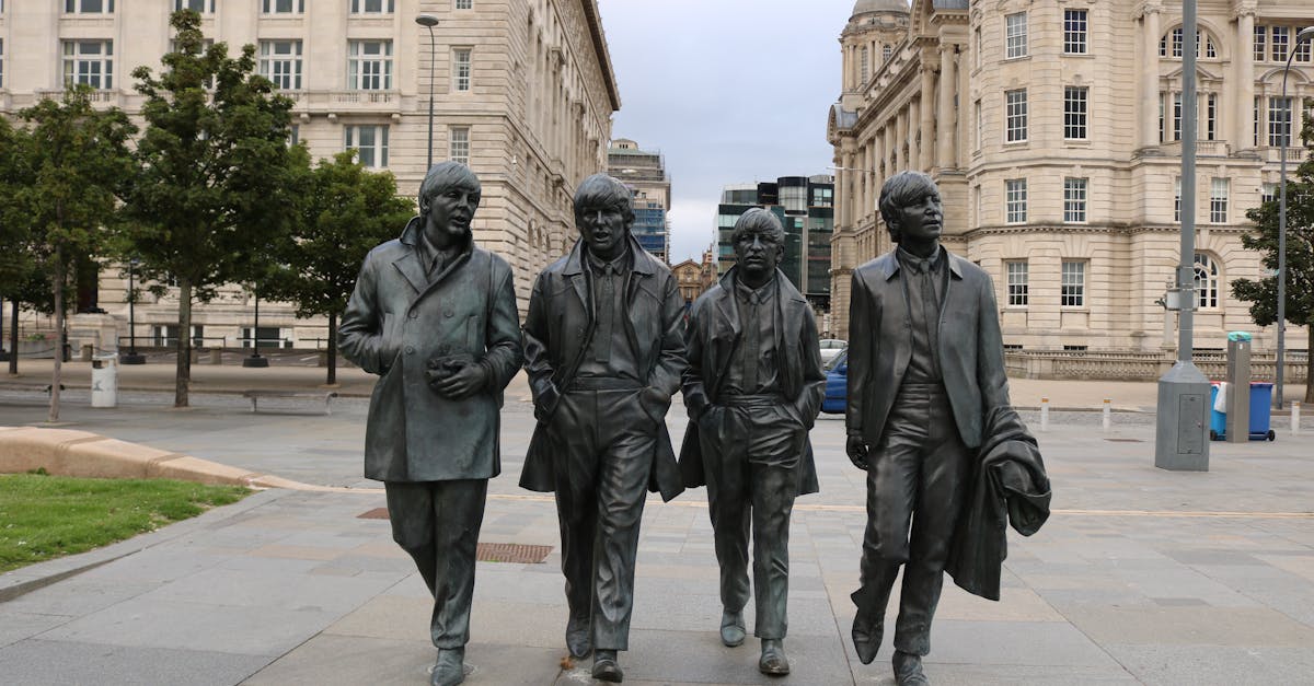 Was sind die 5 größten Hits der Beatles?