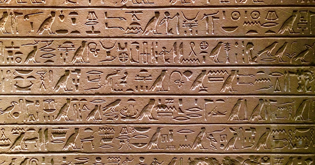Was sind Hieroglyphen und welche Bedeutung haben sie?