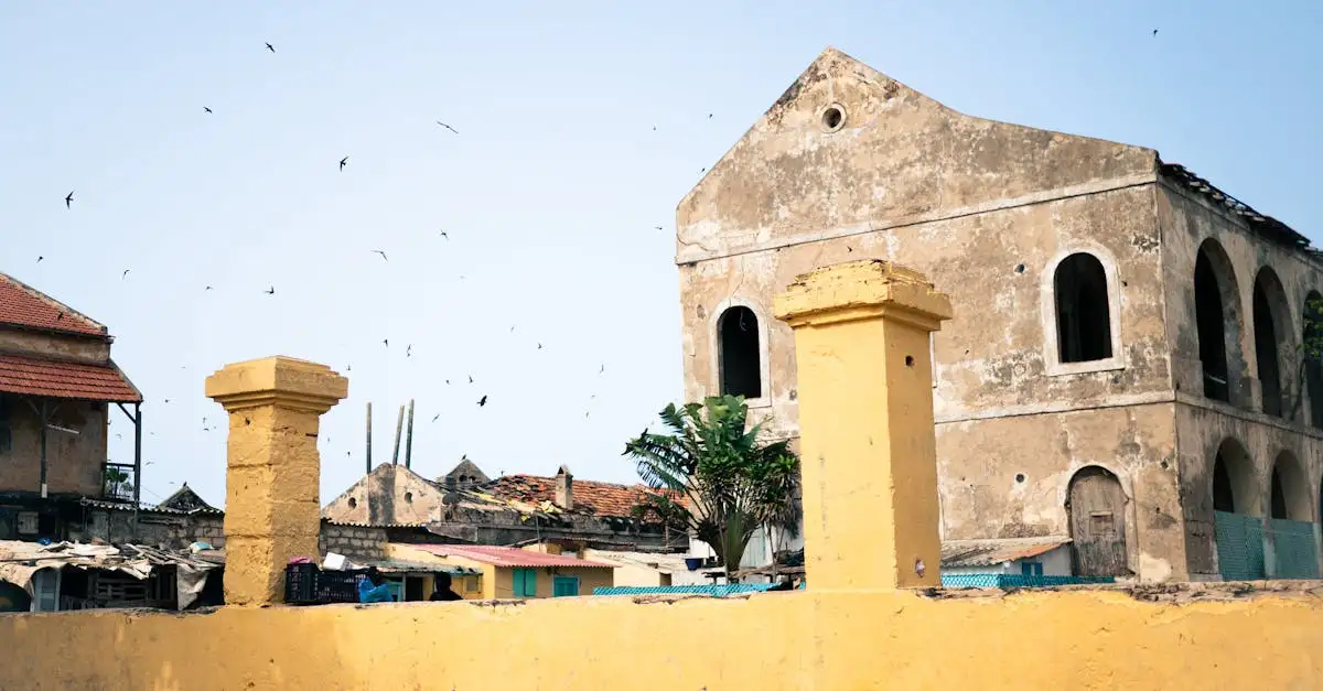 Was sind die schönsten Museen und historischen Gebäude im Senegal?