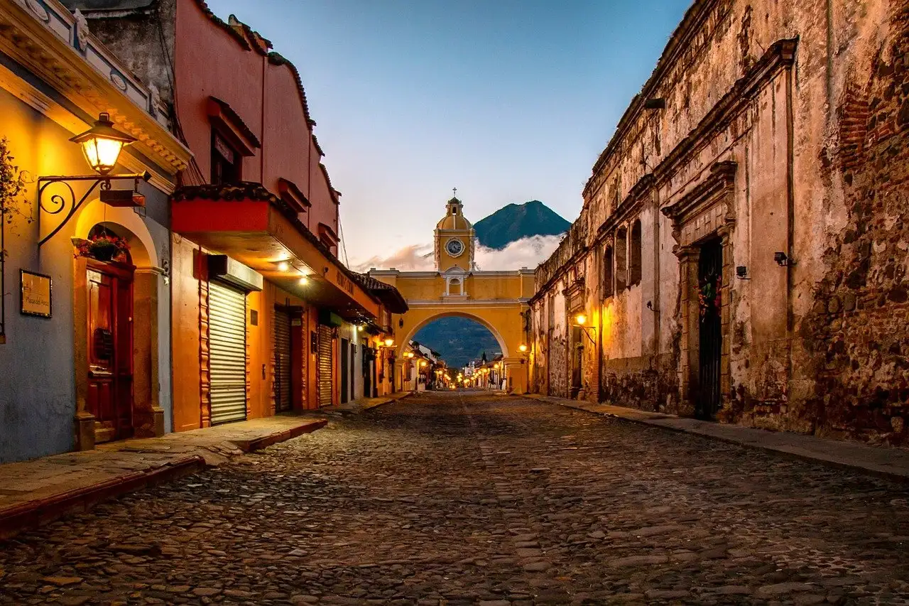 Welcher Vulkan in Guatemala lässt sich besteigen?