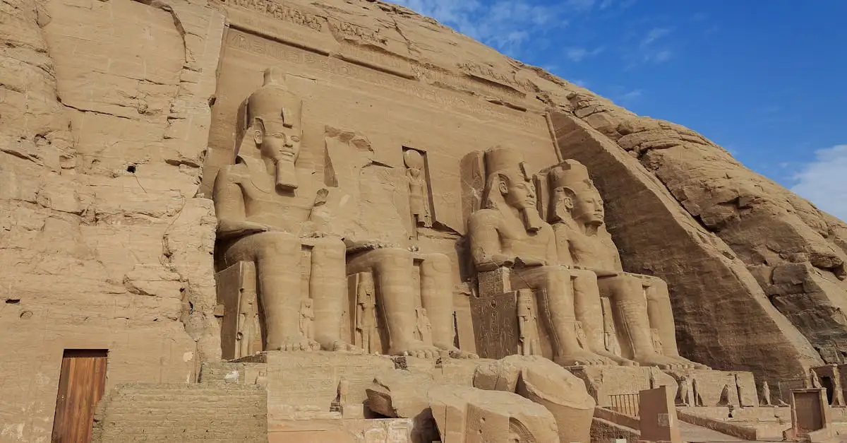 Welche Arten von Gräbern gab es im alten Ägypten?