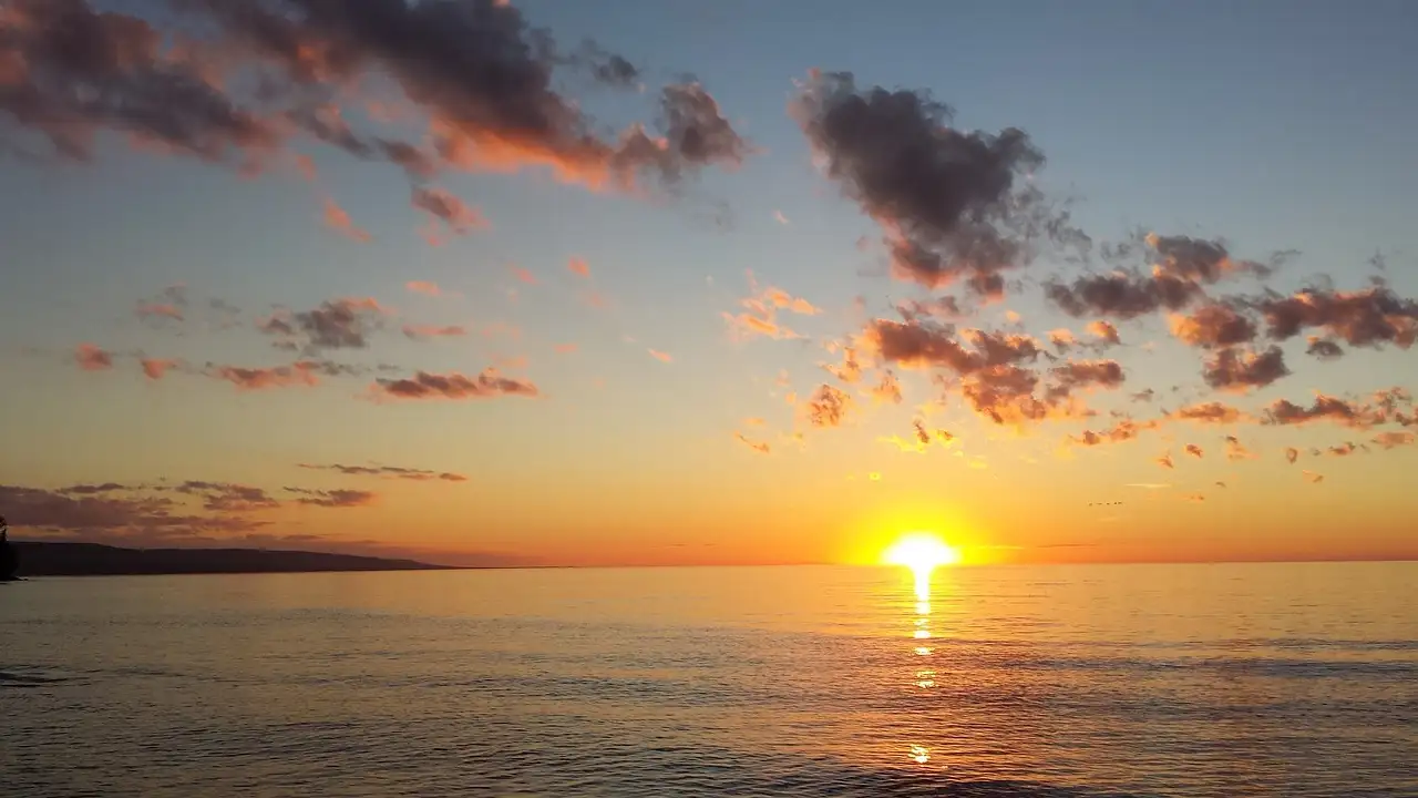Welche Länder grenzen an den Lake Superior?