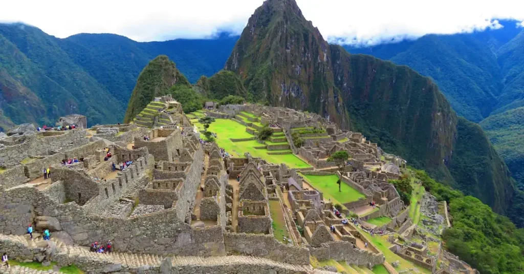 Was sind die schönsten historischen Gebäude und Museen in Peru?