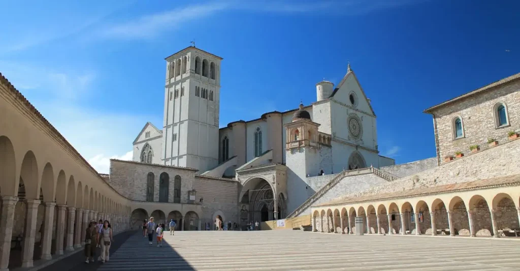 Welche Ordensgemeinschaft gründete der heilige Franz von Assisi?
