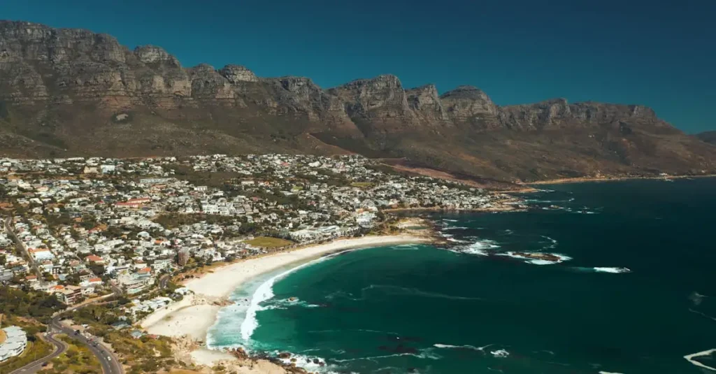 Welche Stadt in Südafrika hat den berühmten Tafelberg?