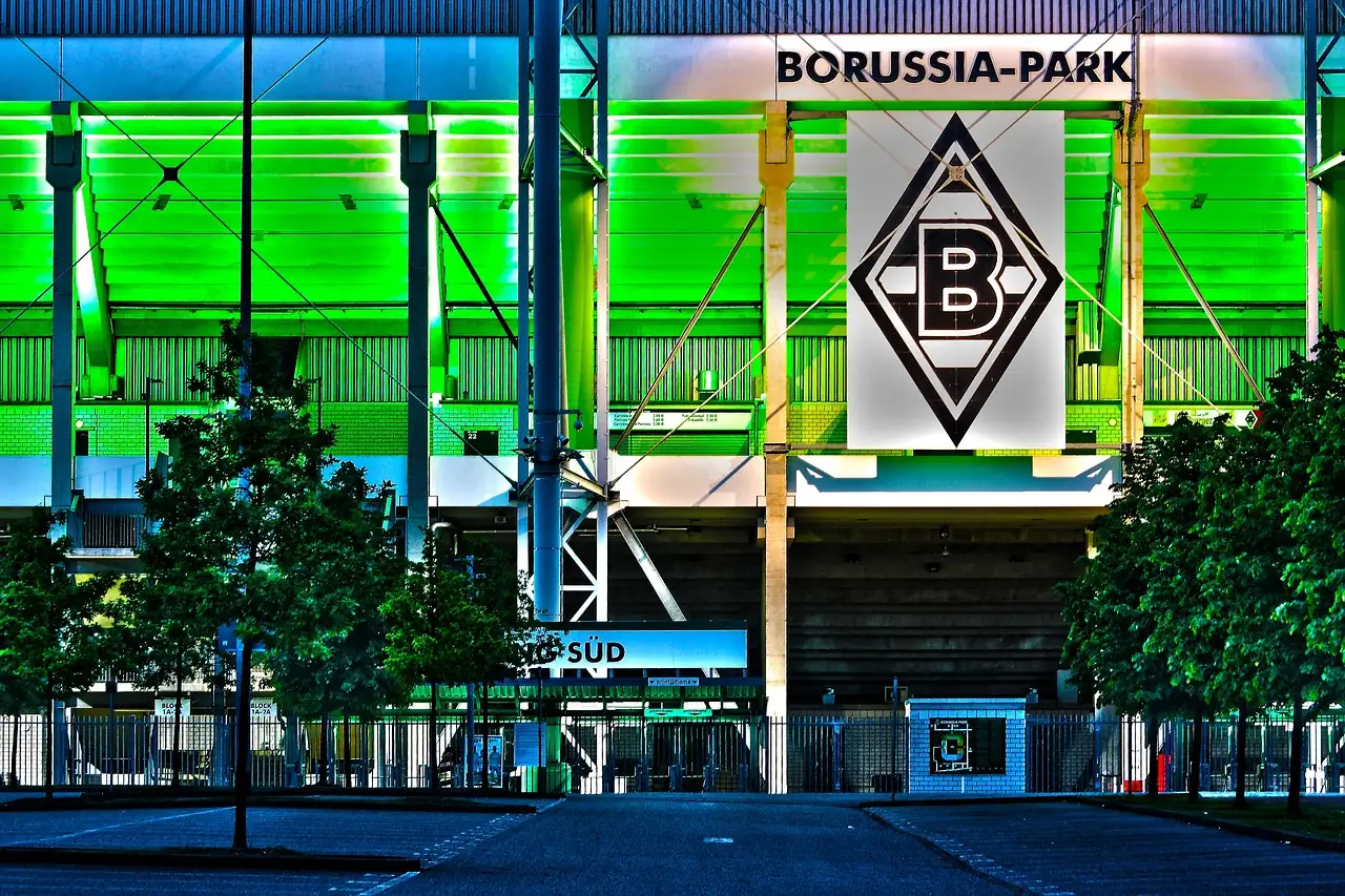 Wie heißt das Stadion von Borussia Mönchengladbach?