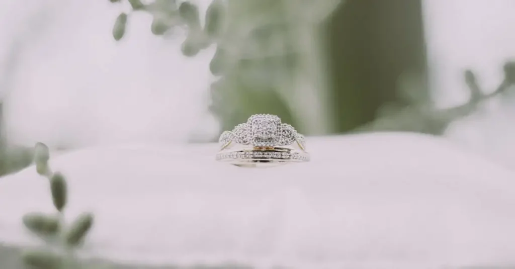 Welche Stadt in den Niederlanden ist für Gold- und Silberschmiede bekannt?