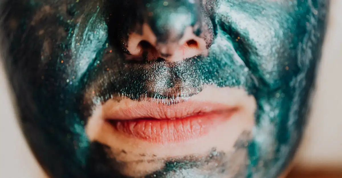 Wie reinigt man fettige Haut mit grüner Tonerde?