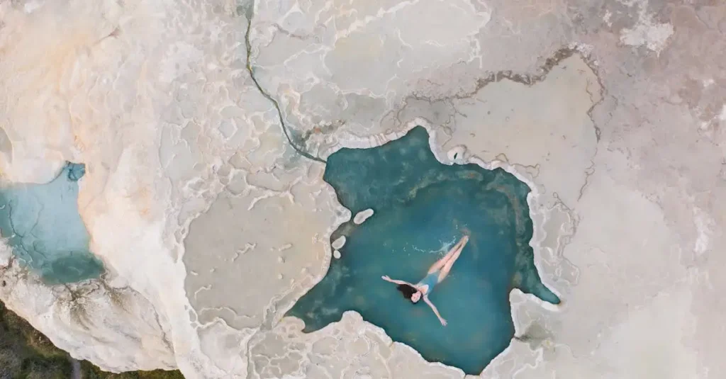 Wo sind die besten natürlichen Warmwasserquellen in Mataranka?