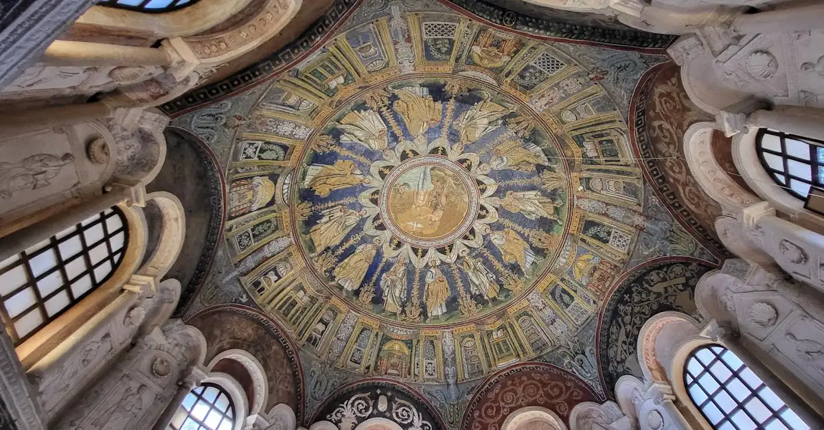 Warum ist Ravenna für seine Mosaiken in Italien berühmt?