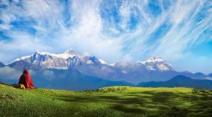 Welche Stadt in Nepal liegt am Fuße des Himalaya?
