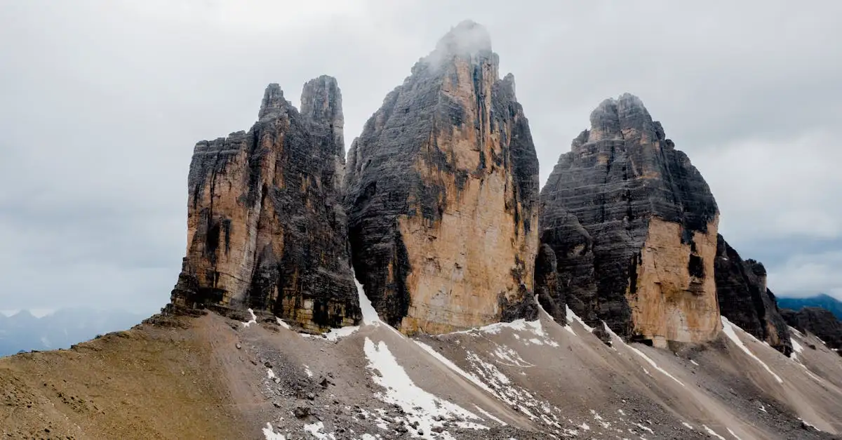Welcher Naturpark in Italien schützt die Dolomiten?