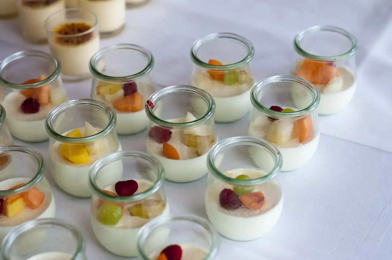 Wie hilft Joghurt bei der Hydratation trockener Haut?